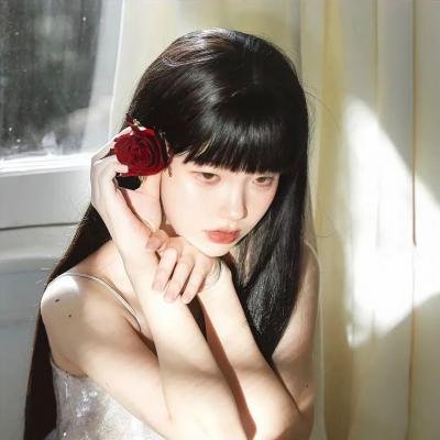 借问英雄何处